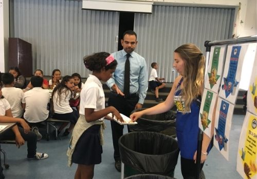 School lunch sorting event